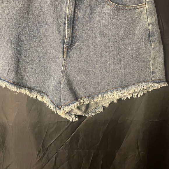 #4-Brand New Embroidery Detail Denim Shorts, Size Small by the LELIS Collection - Picture 2 of 8